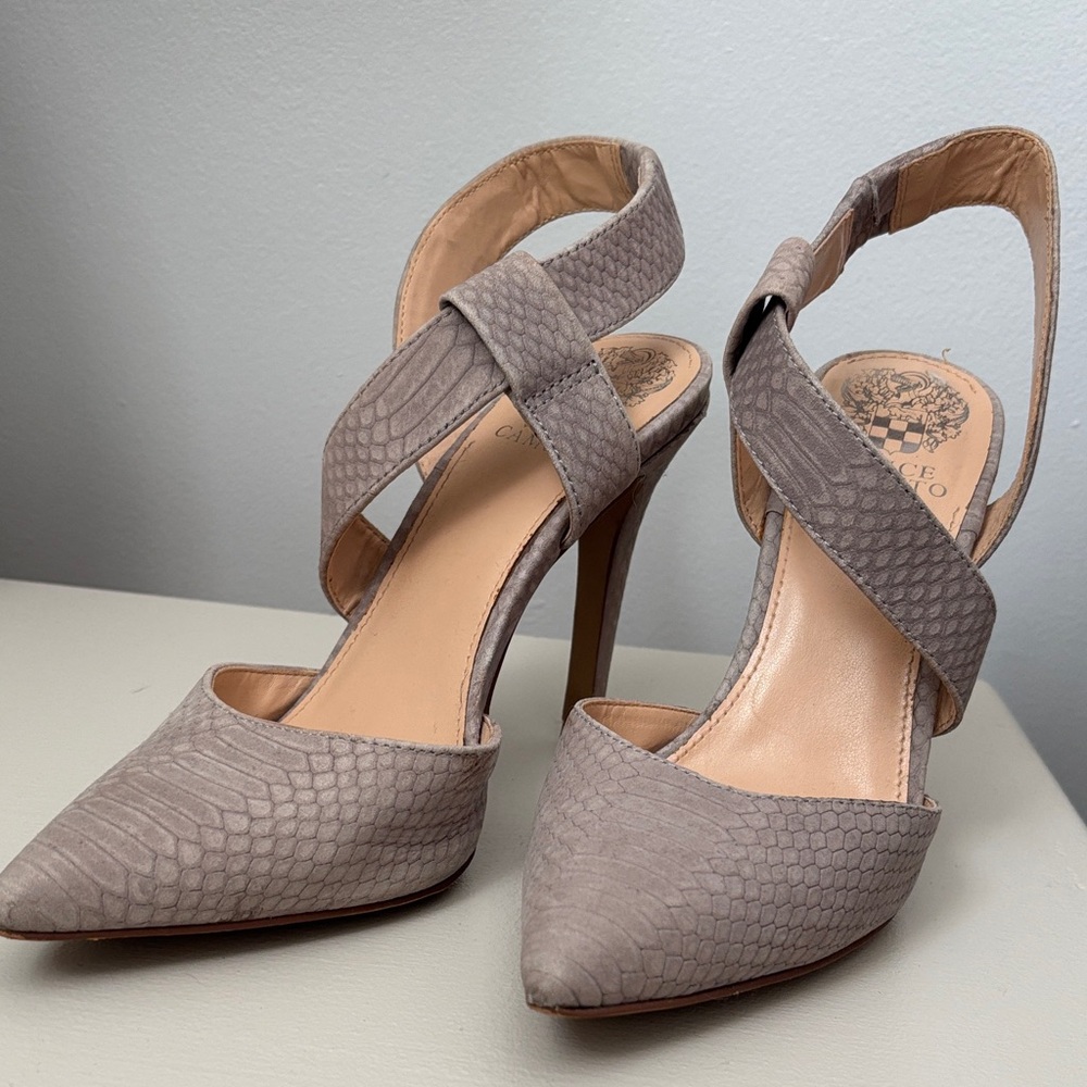 Vince Camuto Gray Textured Heels